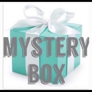 ❓❓MYSTERY BOX❓❓ 20/$10